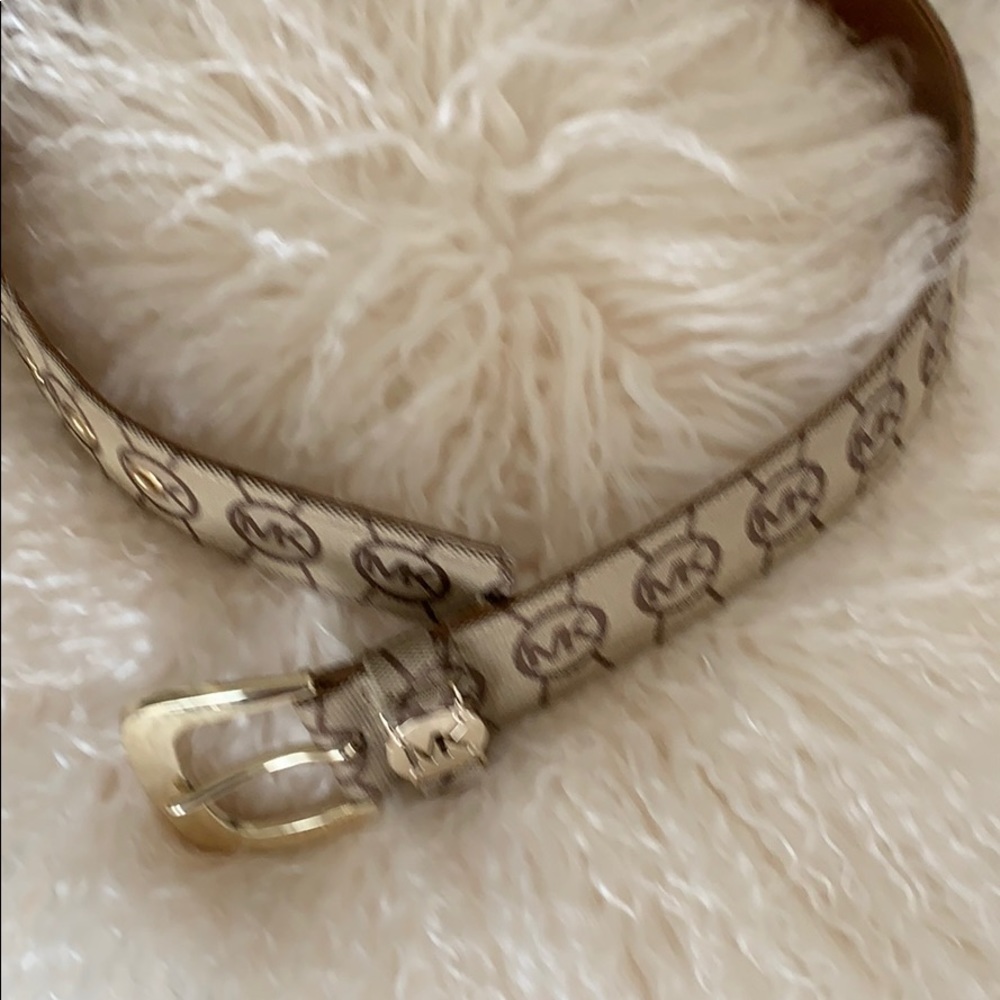 Micheal Kors new condition with logos